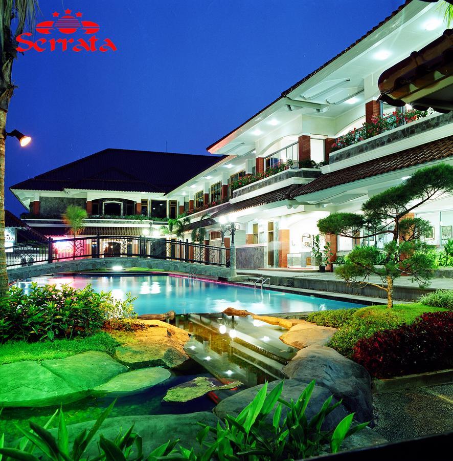 Pondok Serrata Hotel Semarang Exterior photo